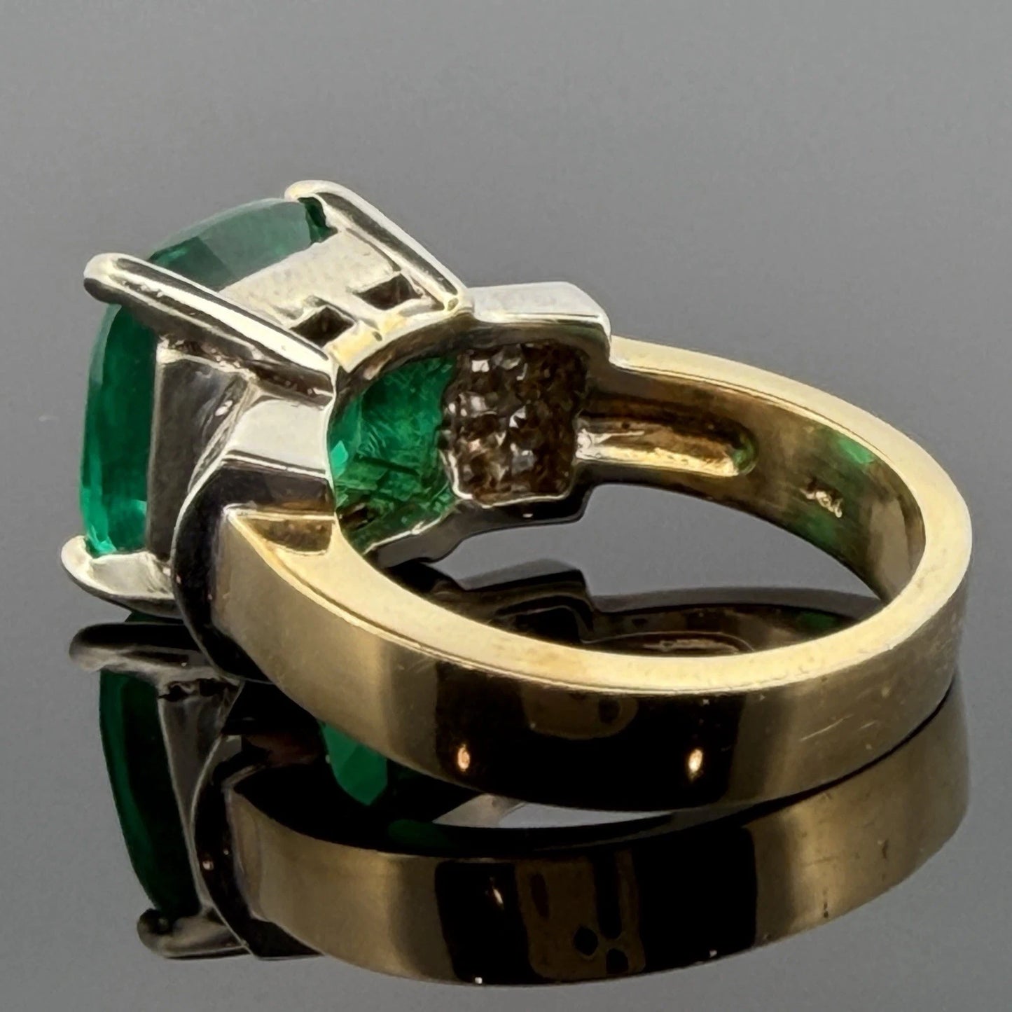 Lab Created Emerald and Diamond Ring 14K Two Tone Gold Heavy Mounting 12x12mm Sz 8, stone detail