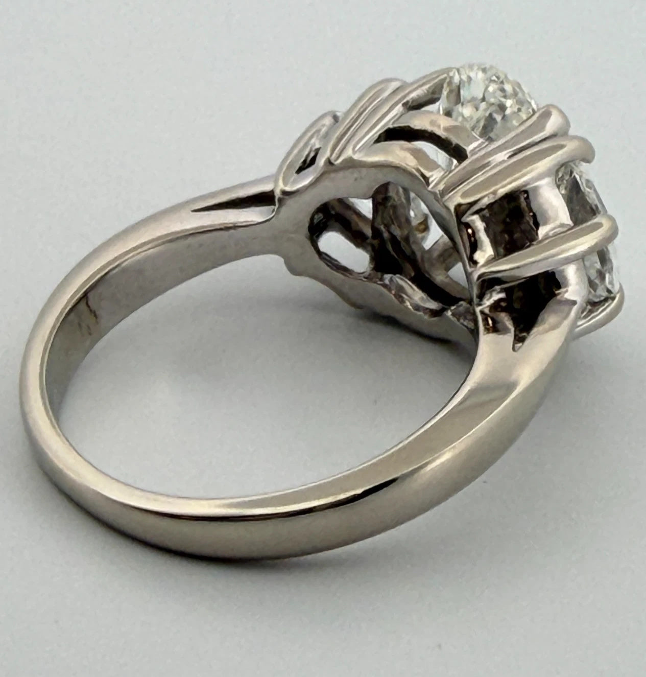 Natural 1.55ct GIA Elongated Oval Diamond Three-Stone Ring 14KW G SI1 Half Moon