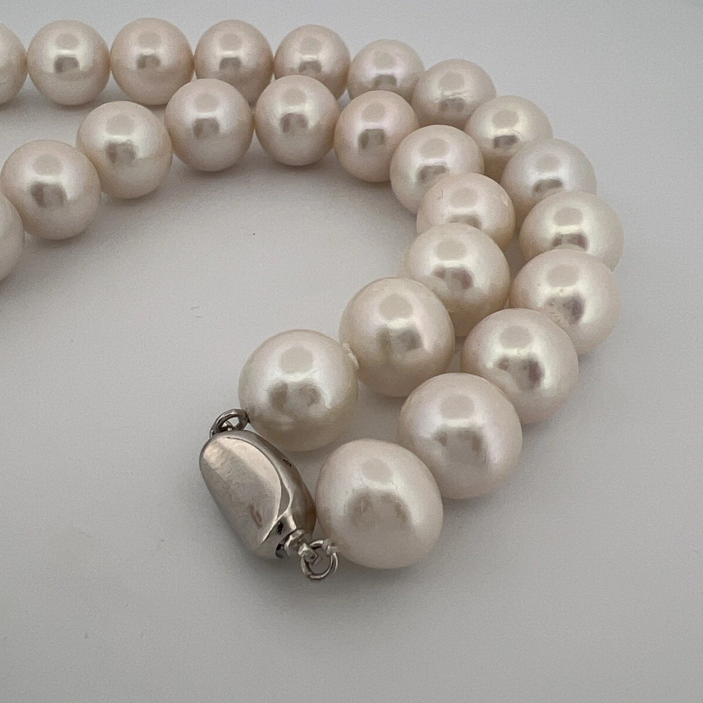Cultured Pearl Necklace Strand Near Round/Oblong Silver Clasp 17" 11.8-13.4mm