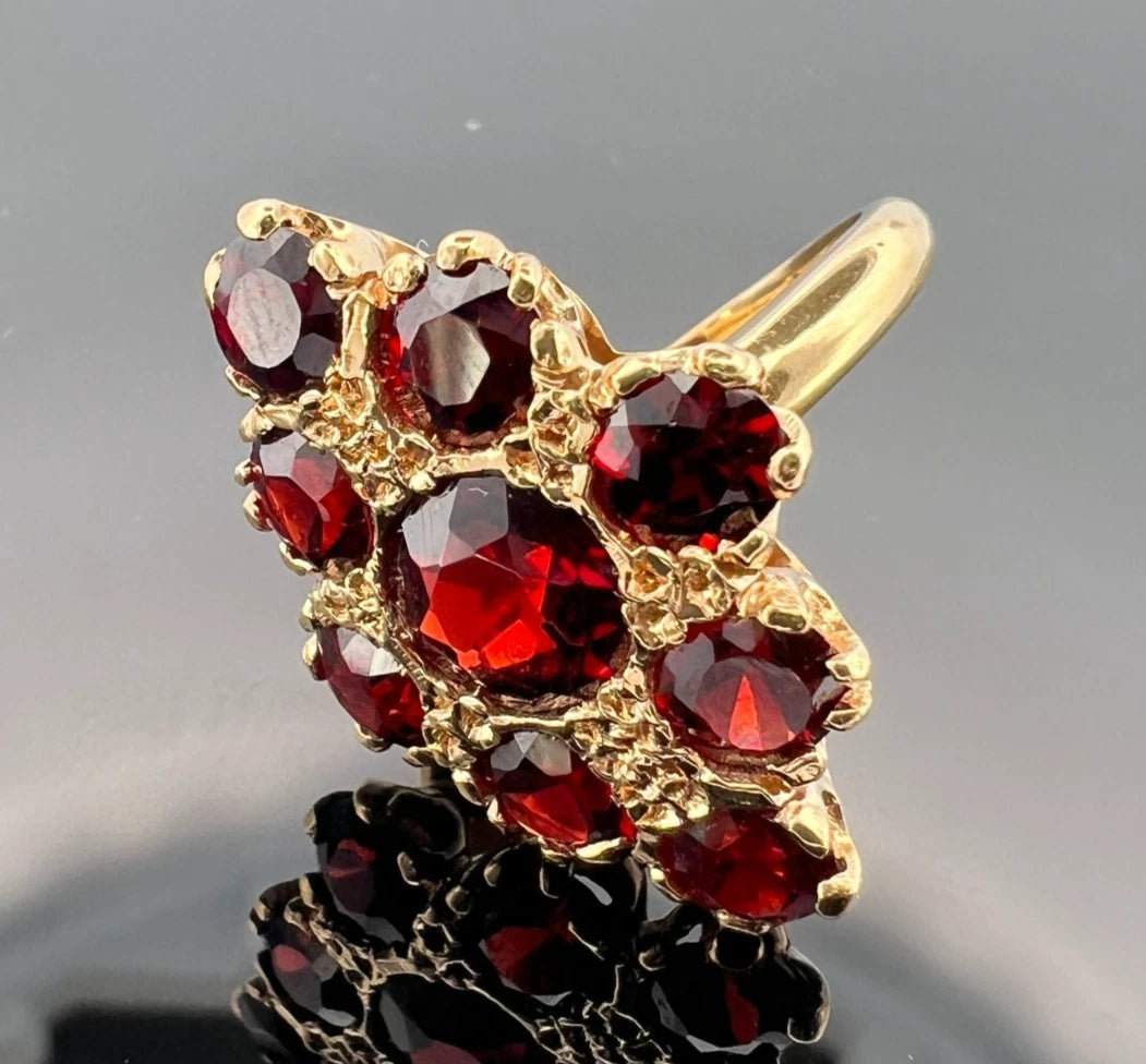 Vintage 14K Gold Garnet Cluster Ring Fishtail Setting Size 5 Estate 7.50g