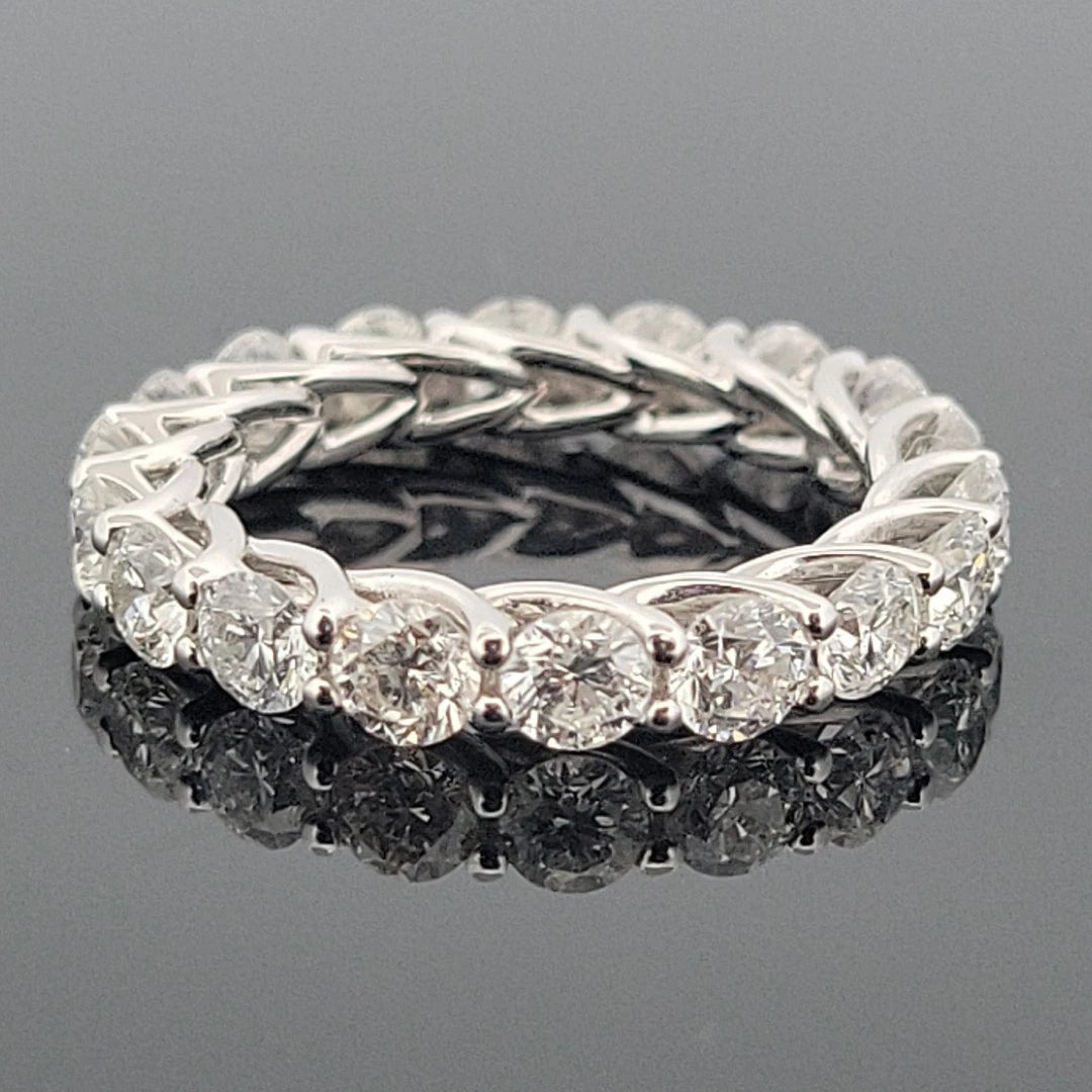 18K White Gold Diamond Eternity Trellis Band Round Brilliant 3.39ctw G-H-I SI by Devine & Co — setting detail