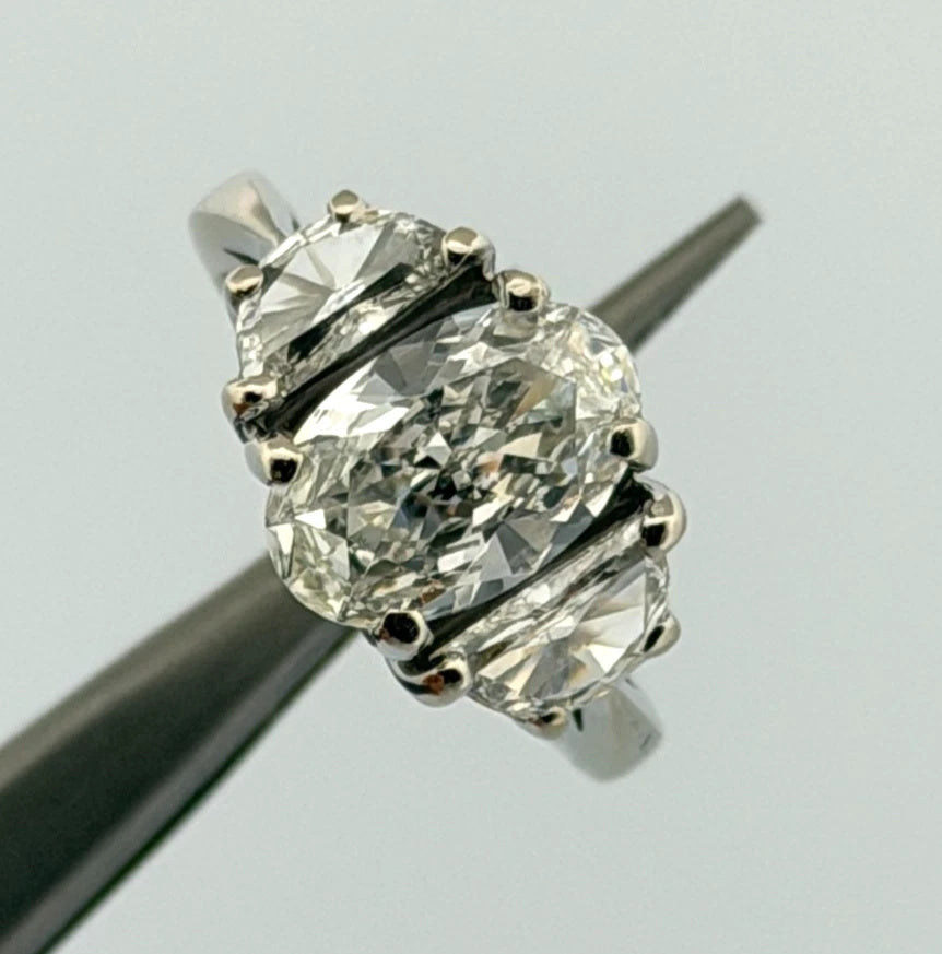 Natural 1.55ct GIA Elongated Oval Diamond Three-Stone Ring 14KW G SI1 Half Moon
