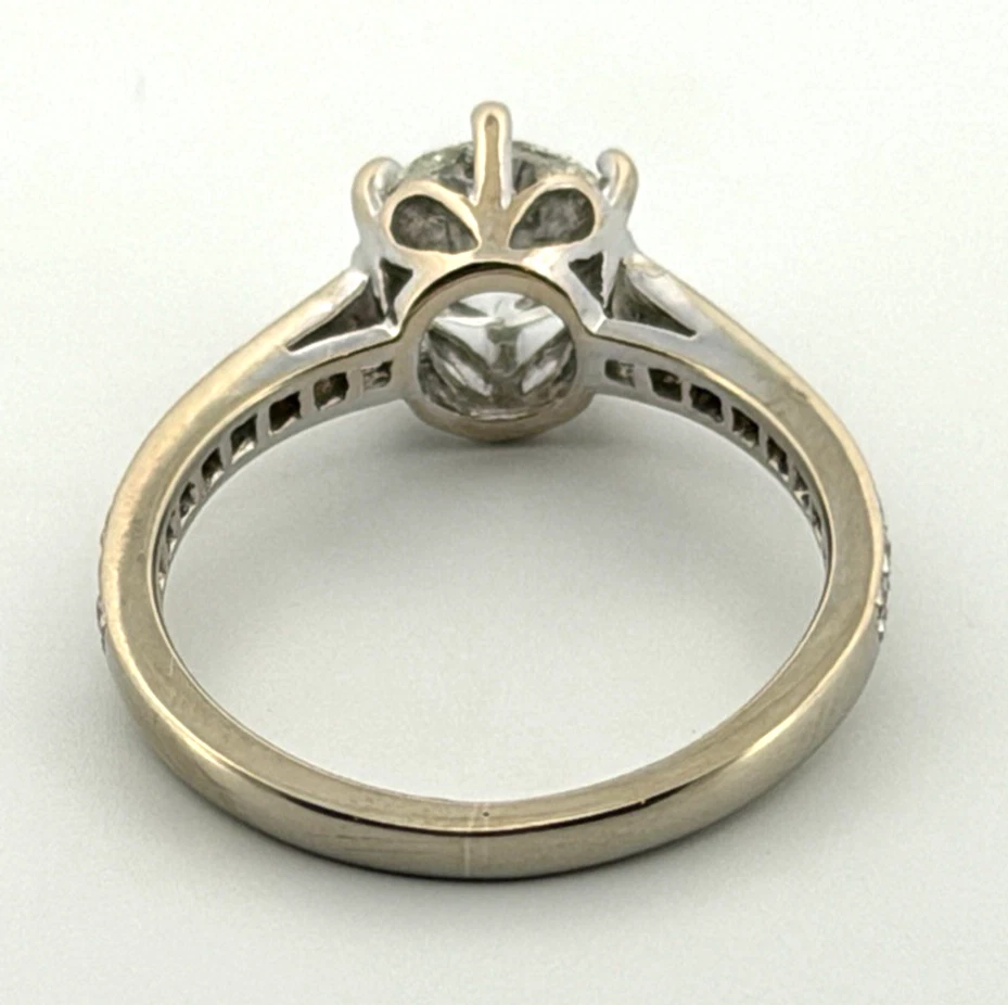 14K White Gold Engagement Ring GIA .96ct Round Natural Diamond SI1 I Size 4.75 by Devine & Co — stone detail