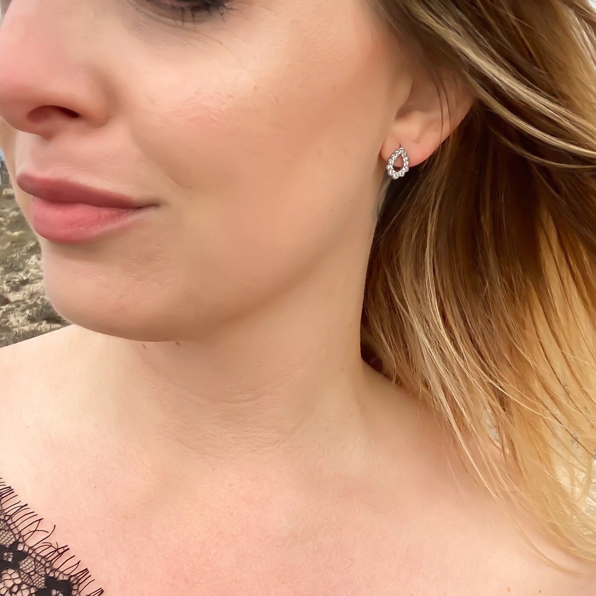 Scallop Droplette Cubic Zirconia Stud Earrings Sterling Silver - Devine & Co.