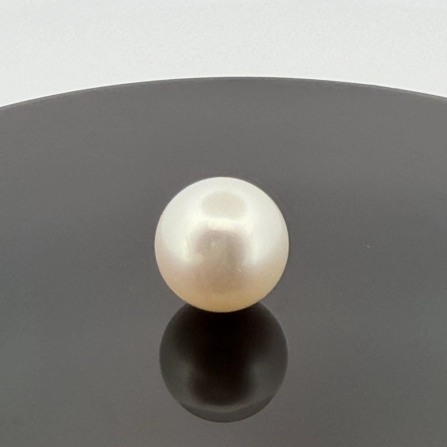 South Sea Pearl 17.6mm Loose Pearl Superior Grade Phoenix GUILD Certified - Devine & Co.
