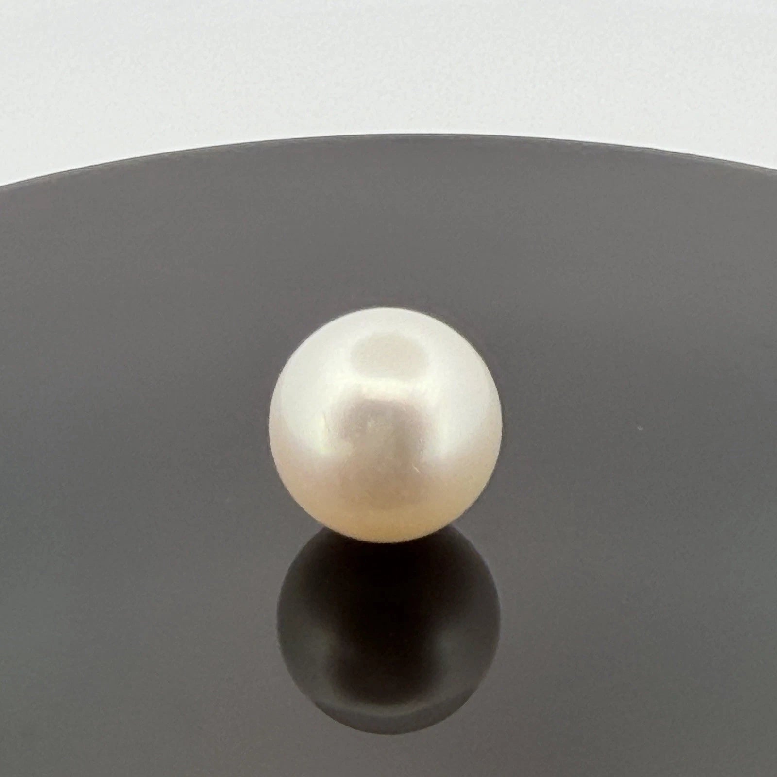 South Sea Pearl 17.6mm Loose Pearl Superior Grade Phoenix GUILD Certified - Devine & Co.