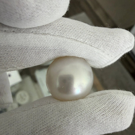 South Sea Pearl 17.6mm Loose Pearl Superior Grade Phoenix GUILD Certified - Devine & Co.