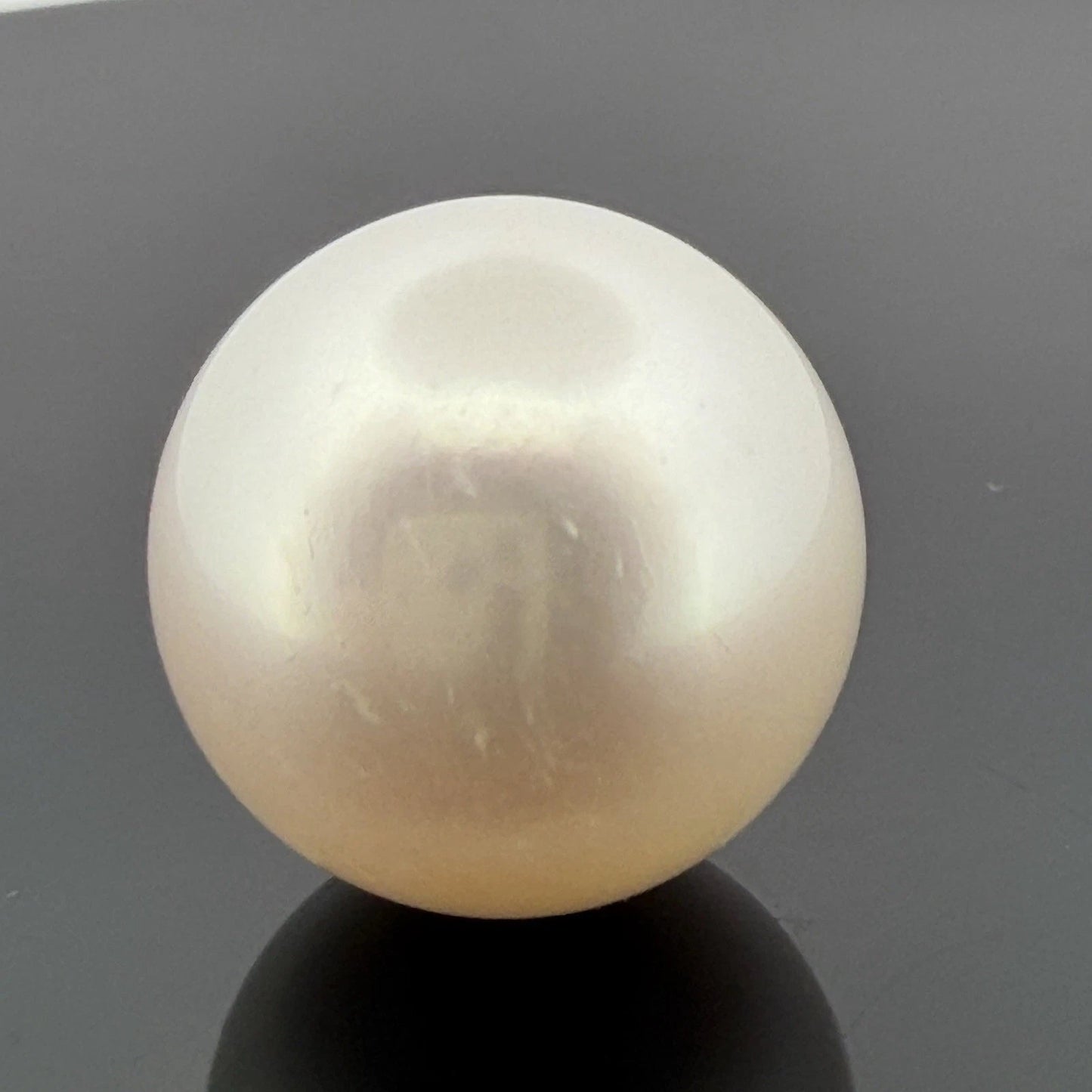 South Sea Pearl 17.6mm Loose Pearl Superior Grade Phoenix GUILD Certified - Devine & Co.