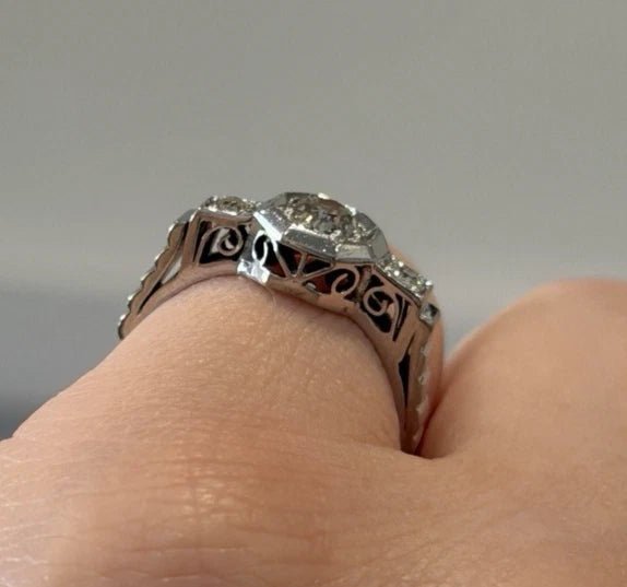 Vintage 14K White Gold Old European Cut Diamond Ring 0.60 CTW Size 6.25 Estate - Devine & Co.