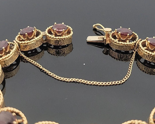 Vintage 14K Yellow Gold Natural Garnet Link Bracelet Bark Finish 12CTW 8 27 Gr - Devine & Co.