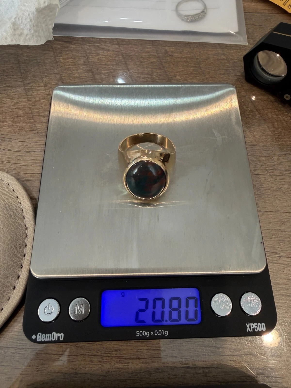 14K Yellow Gold 20.80 Grams Men’s Large Oval Cabochon Bloodstone Ring Size 14.5